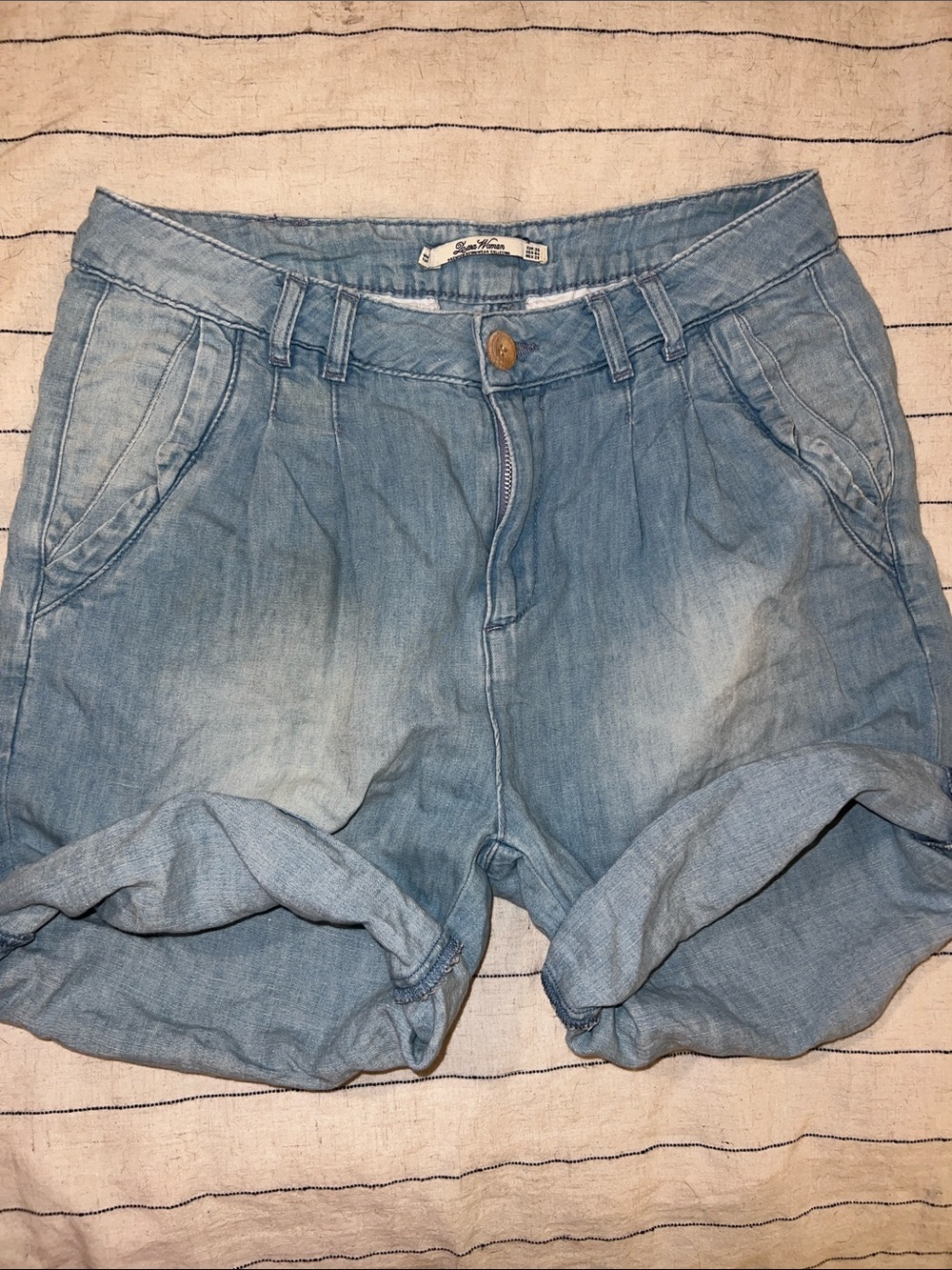 Zara Light Blue Denim Roll-Hem Women's Shorts